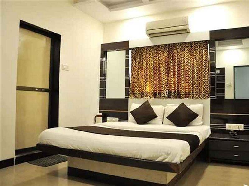 Apple Suites Mumbai Exterior photo